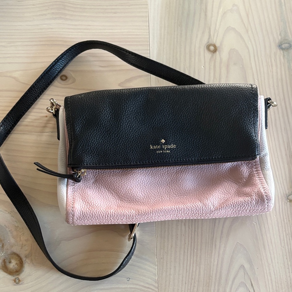 kate spade Cobble Hill Colorblock Leather Crossbody Bag in Black and Pink